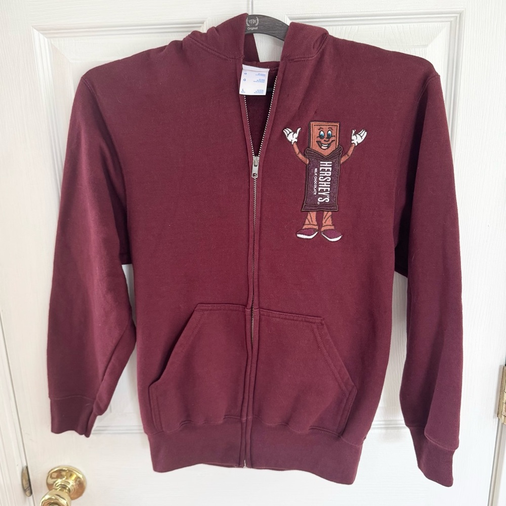 Kids HERSHEY PARK Chocolate Bar Embroidered Maroon Hoodie LARGE